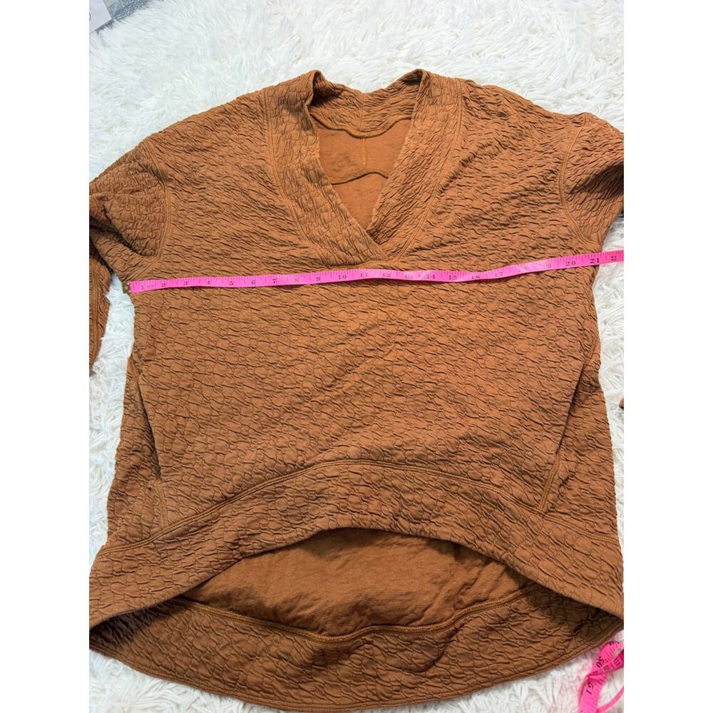 Lululemon Rippled V-Neck Pullover Copper Brown - Picture 3 of 5